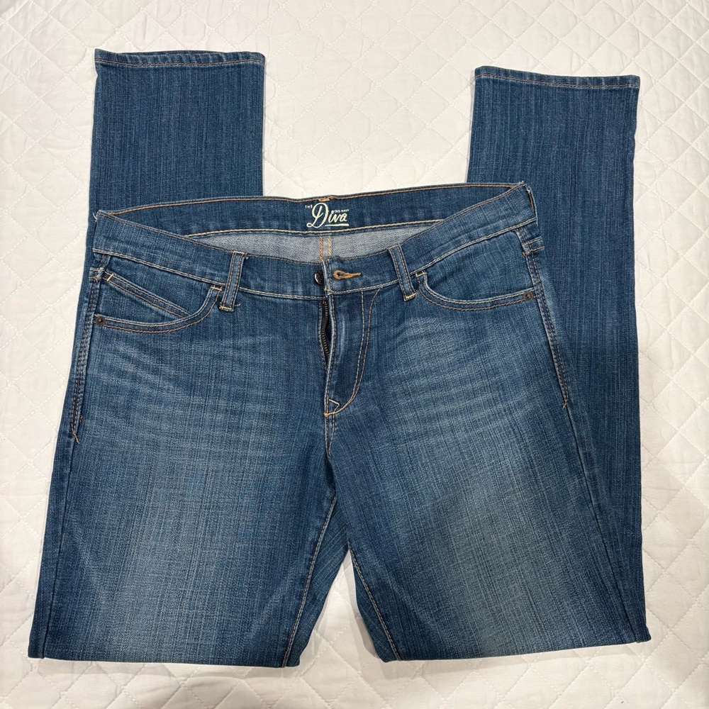 Old Navy Women's Classic Blue Straight Leg Jeans, Women’s Size 8